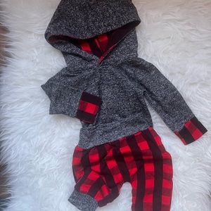 💜 Brand new two piece set 3-6 months.